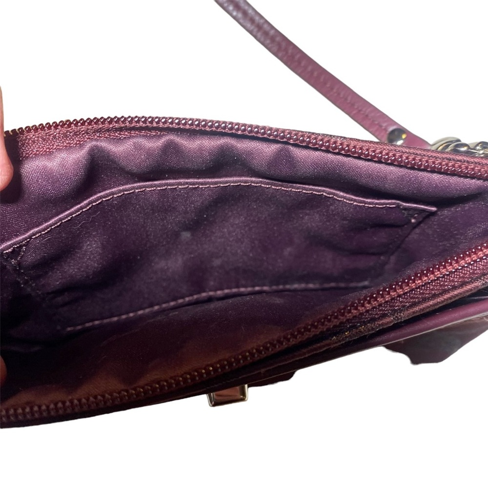 Coach Burgundy Merlot Signature Jacquard Zip Wristlet Turn Lock - Picture 4 of 11
